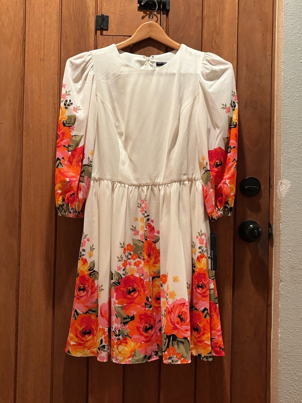 Maggie London White Floral Puff-Sleeve Dress with Pink & Orange Roses